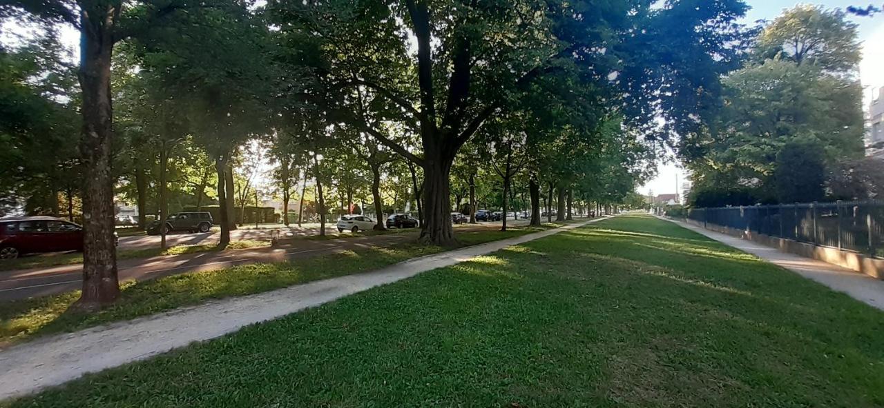 Allees Historiques Du Parc De La Colombiere, Appt Haut De Gamme Dijon Dış mekan fotoğraf